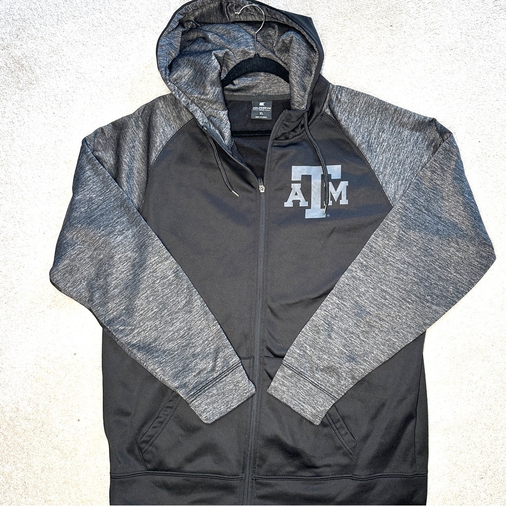 NWOT Texas A&M hoodie in XL